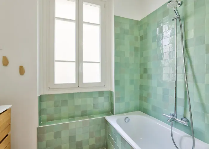 Bright In The Heart Of Le Marais 아파트