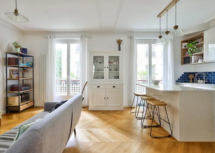 Bright In The Heart Of Le Marais 파리