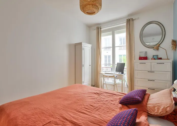 Bright In The Heart Of Le Marais * 파리